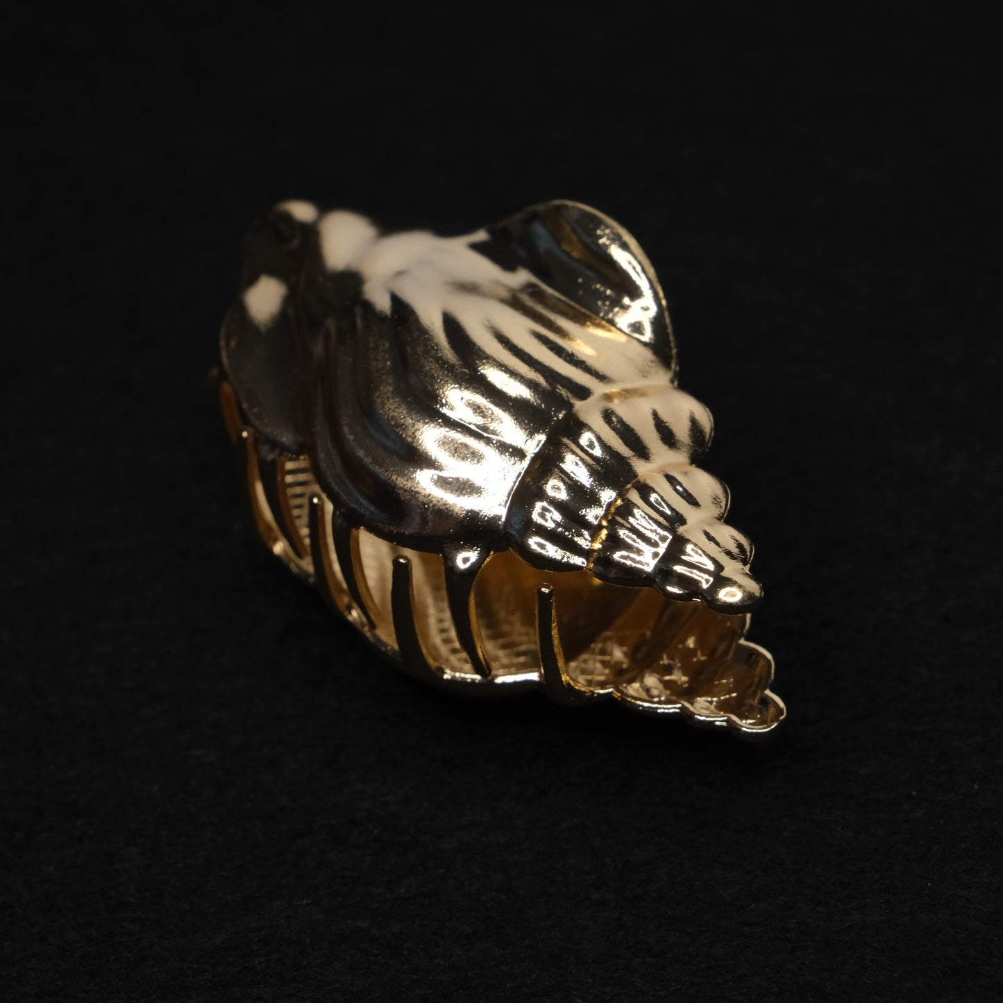 Metalinis KapKap "Conch shell"