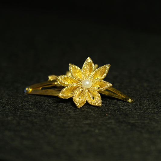 Aukso gėlyčių segtukai