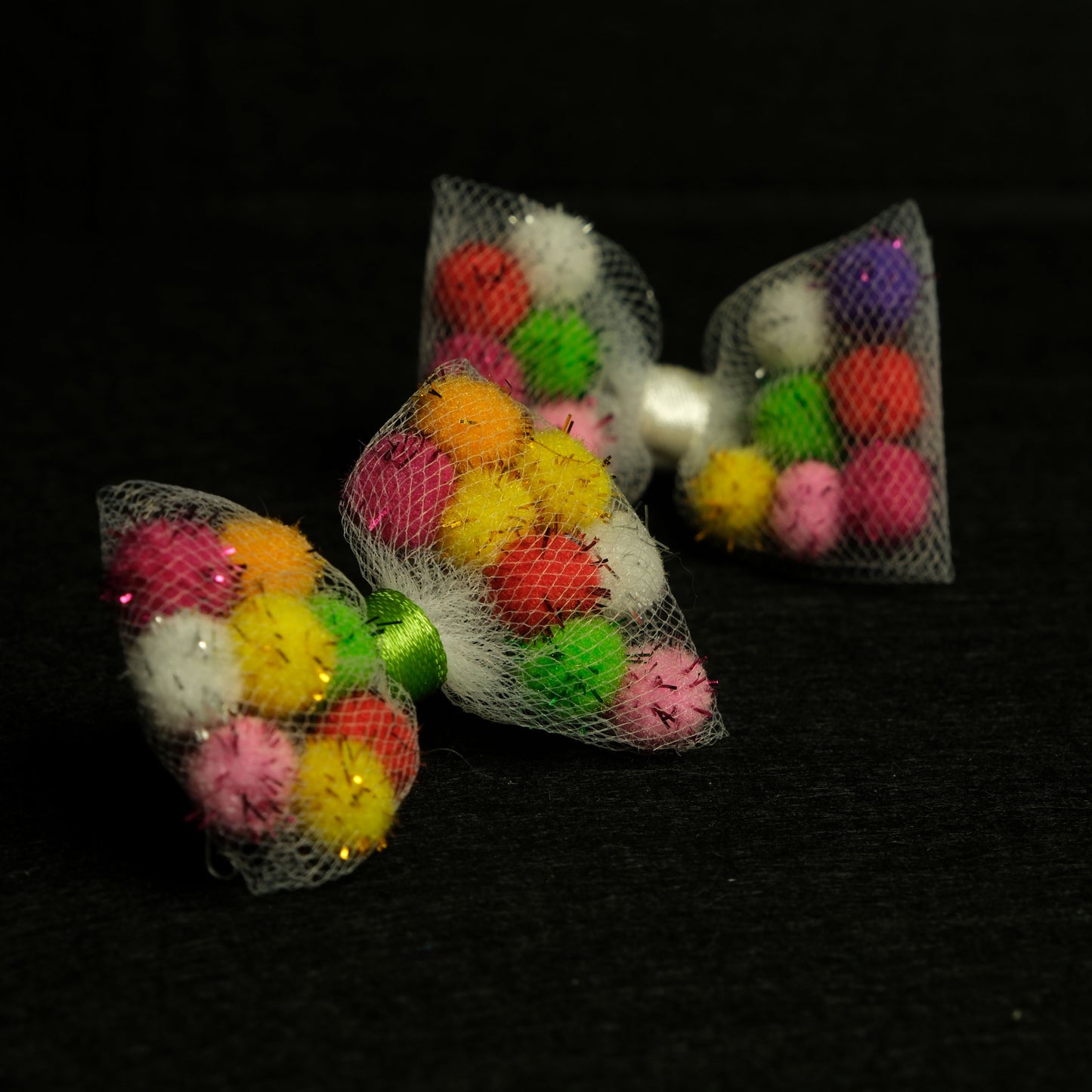 Gumytė kaspinėlis su blizgiais burbuliukais