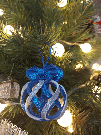 Eglutės papuošimas iš foamirano "Dovanėlė"