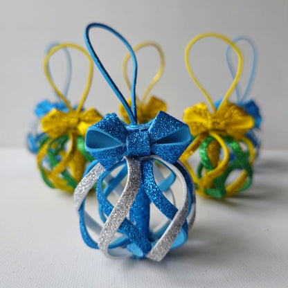 Eglutės papuošimas iš foamirano "Dovanėlė"