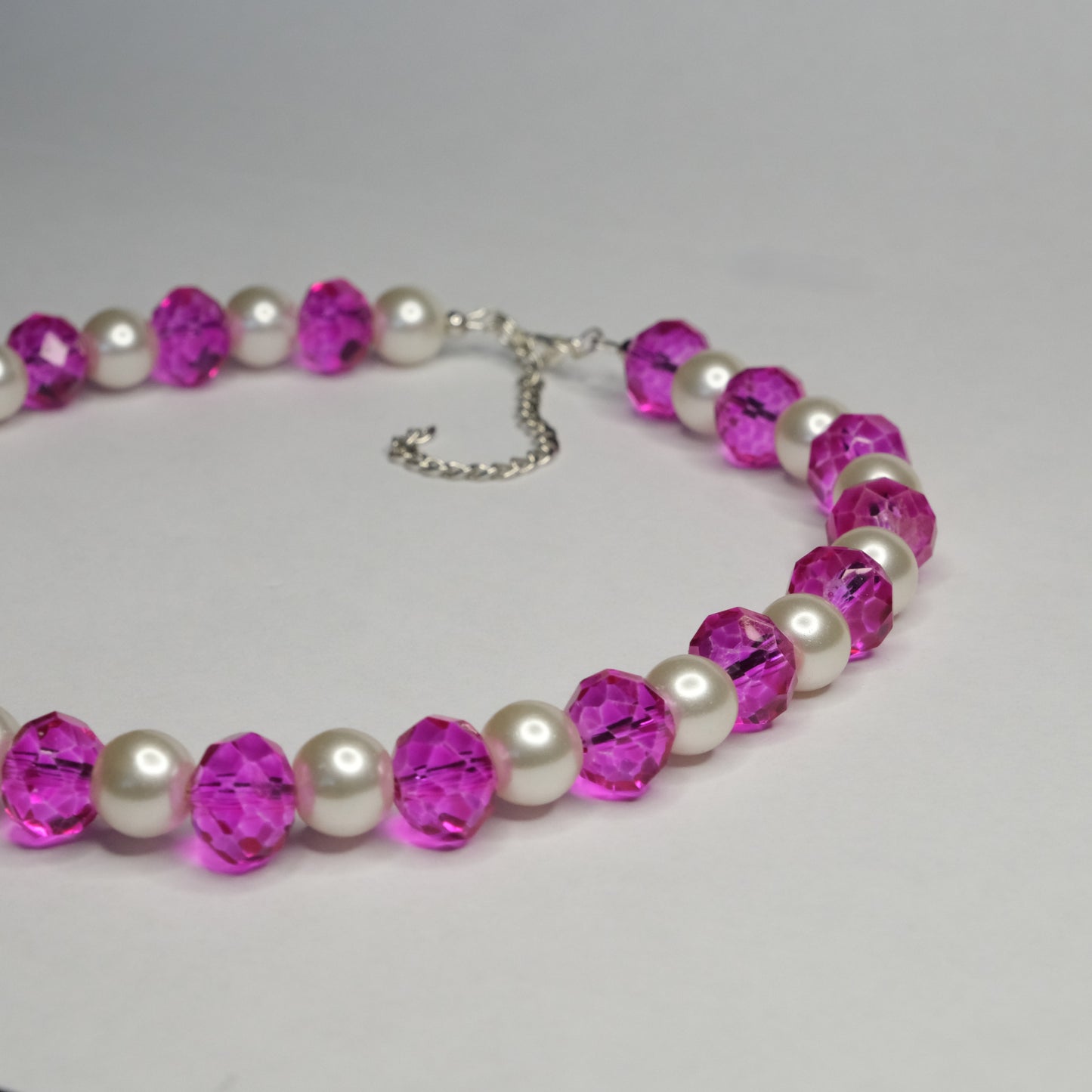 Kaklo papuošalas "Pink glass & pearls"