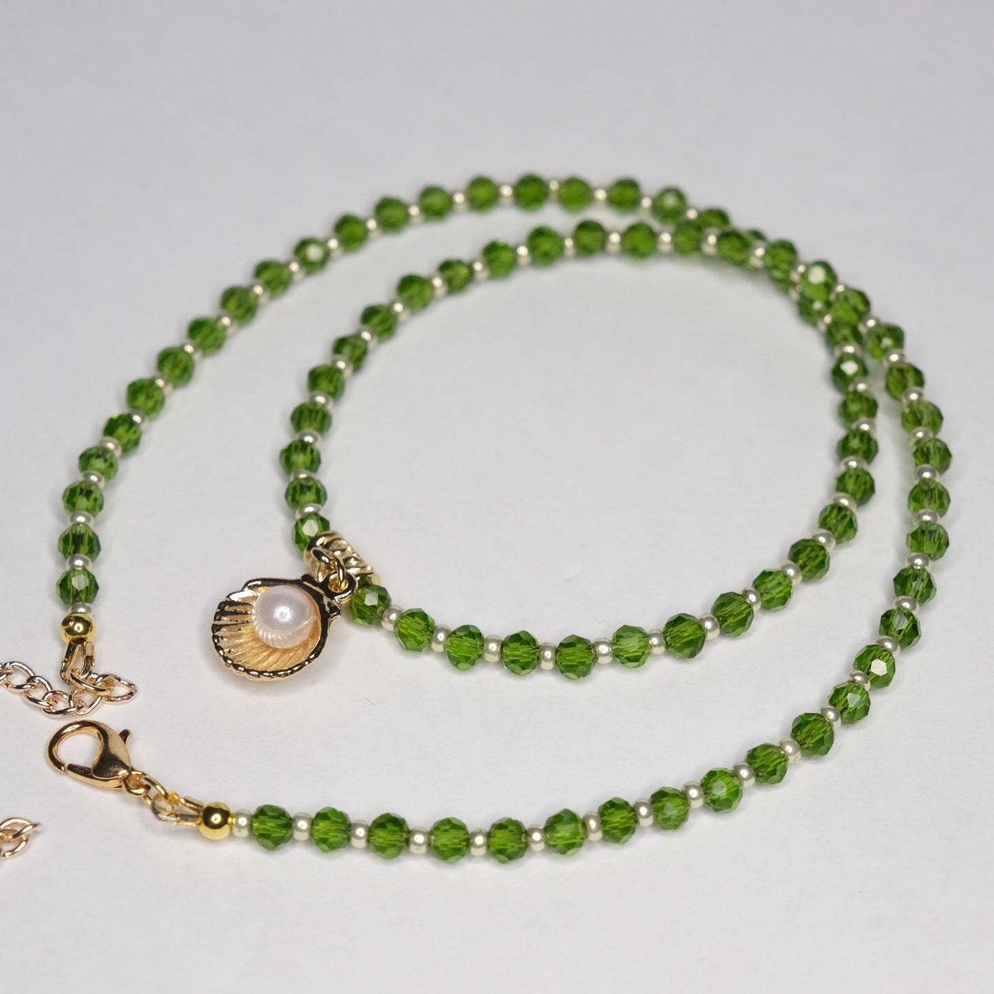 Kaklo papuošalas "Green seashell"