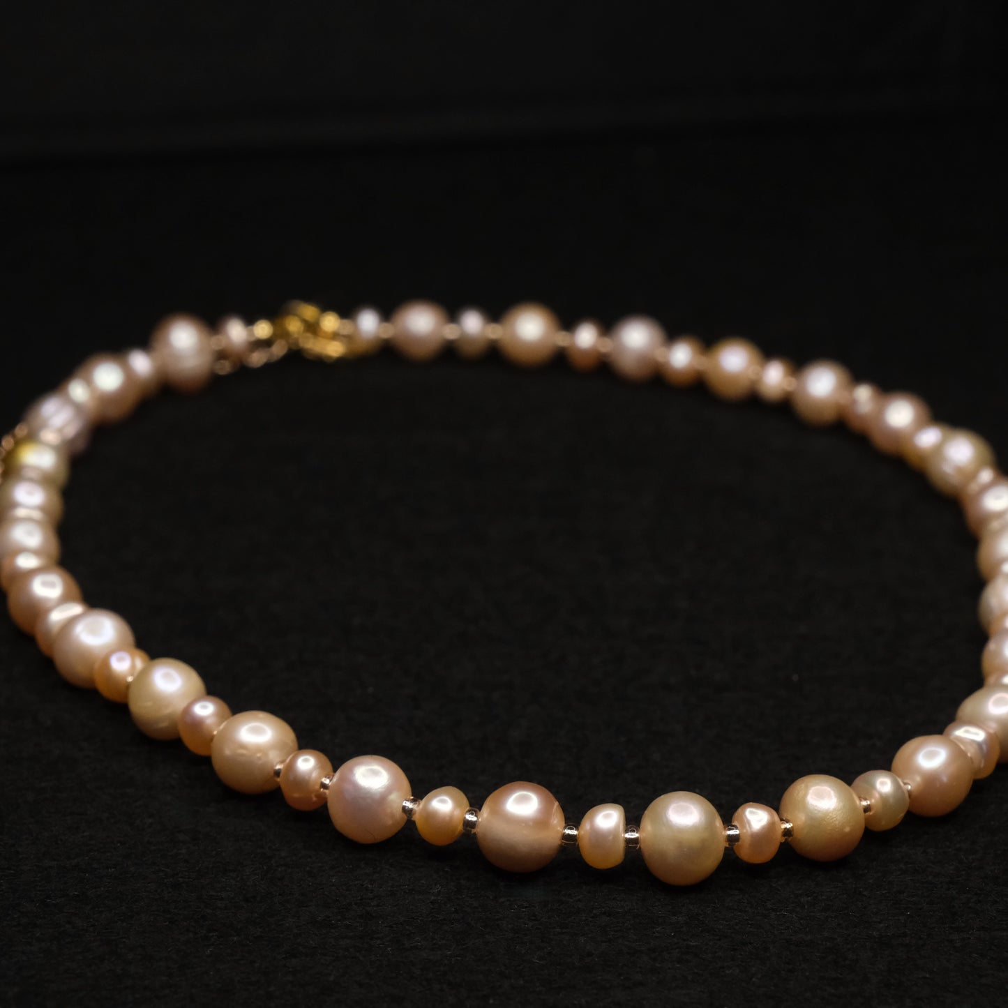 Kaklo papuošalas "Pearls on the shore"