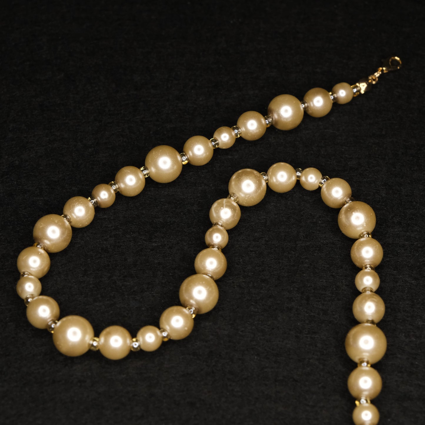 Kaklo papuošalas "Sand pearls"