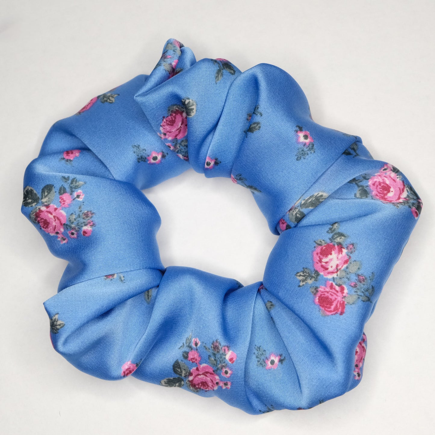 Scrunchie "Roses in the sky"