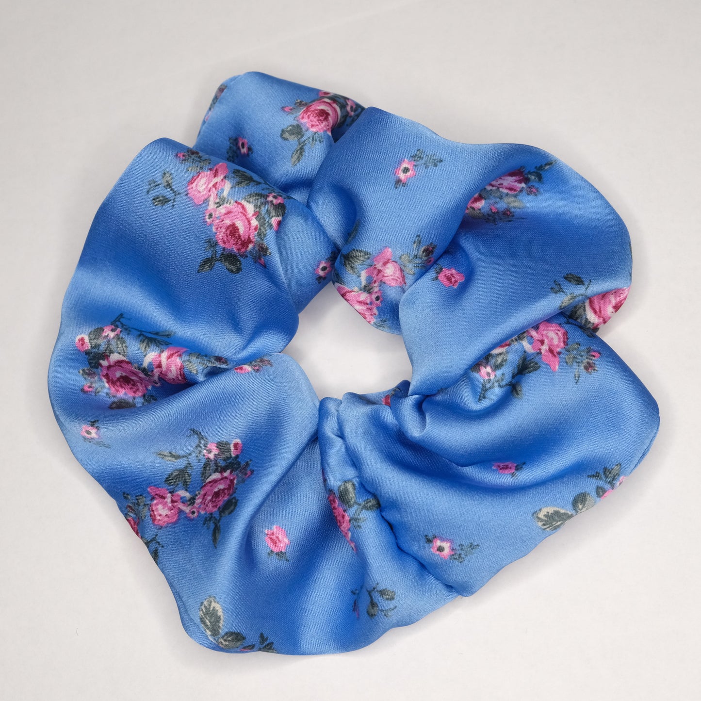 Scrunchie "Roses in the sky"