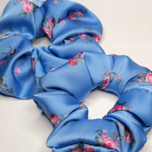 Scrunchie "Roses in the sky"