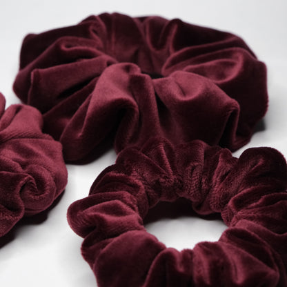 Scrunchie "Veliūrinė vyšnia"