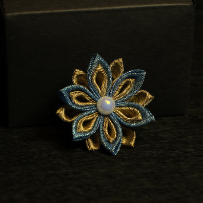 Tigrinės gėlės "Sparkly light blue"