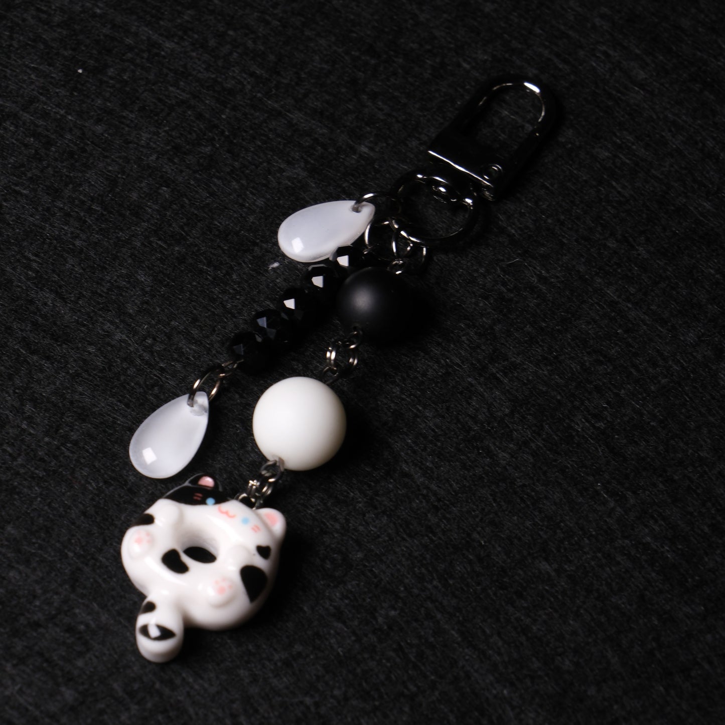 Pakabukas "Katukas black&white spurga"