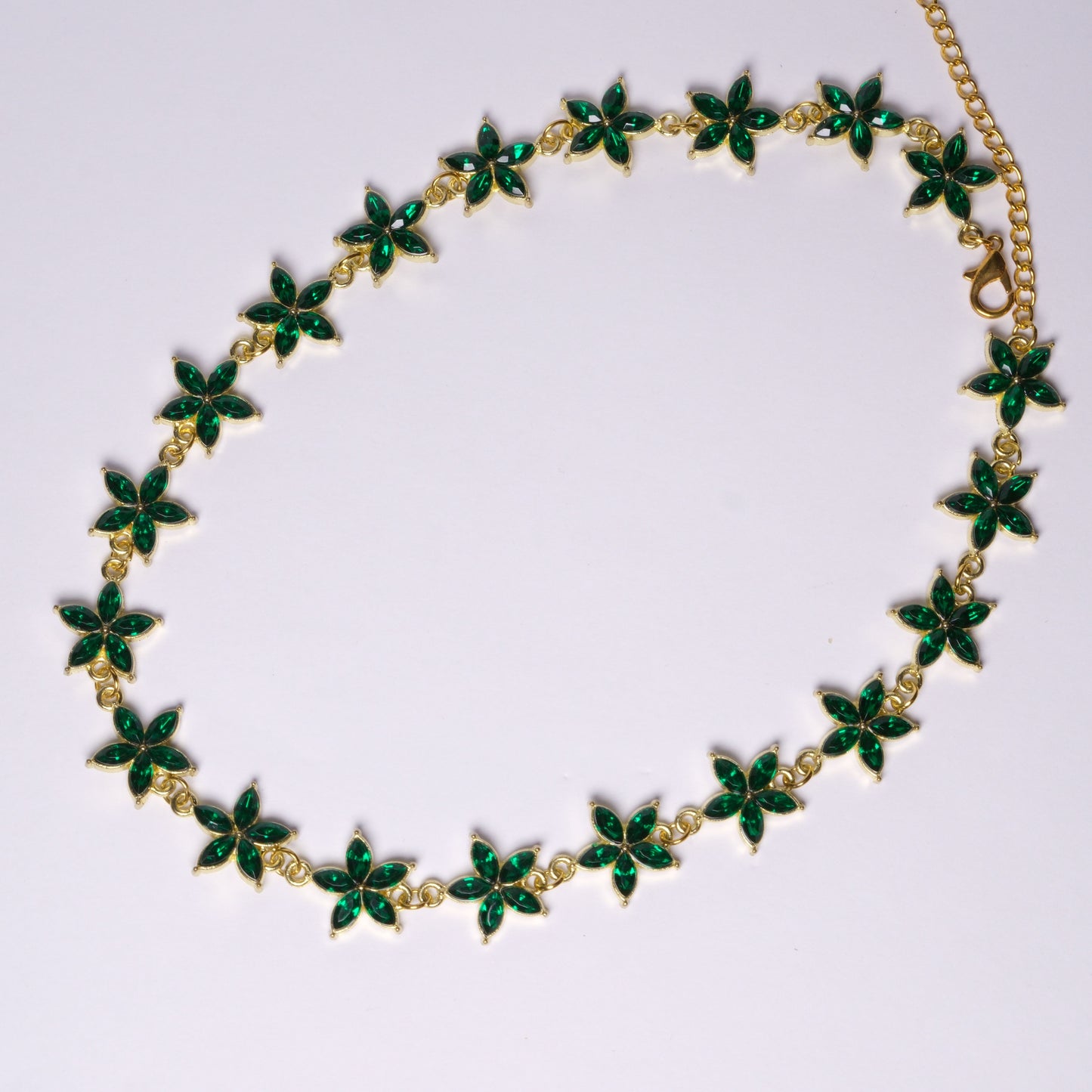 Kaklo papuošalas "Miško žalios gėlytės"