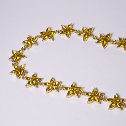 Kaklo papuošalas "Geltonos gėlytės"