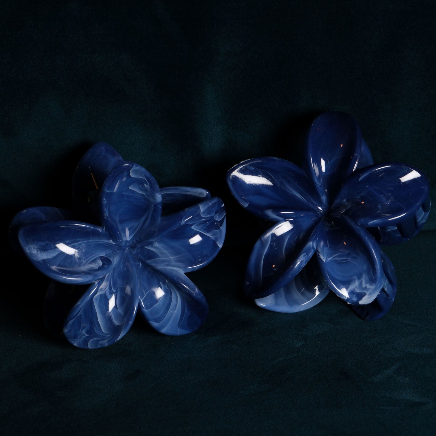 KapKap "Navy blue" gėlytė