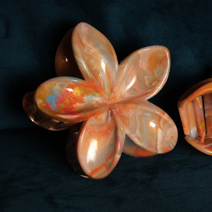 KapKap persikinio jaspio spalvos gėlytė