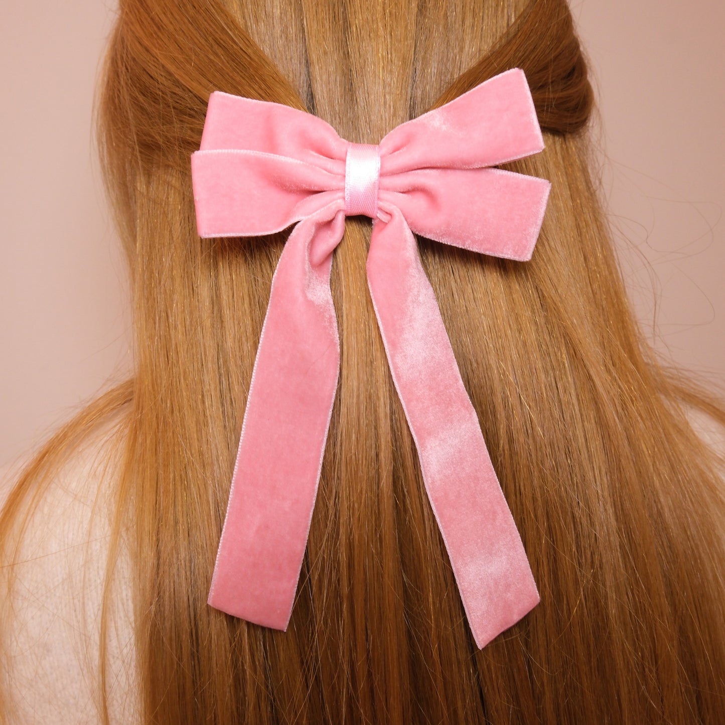 Aksominis rožinis kaspinukas