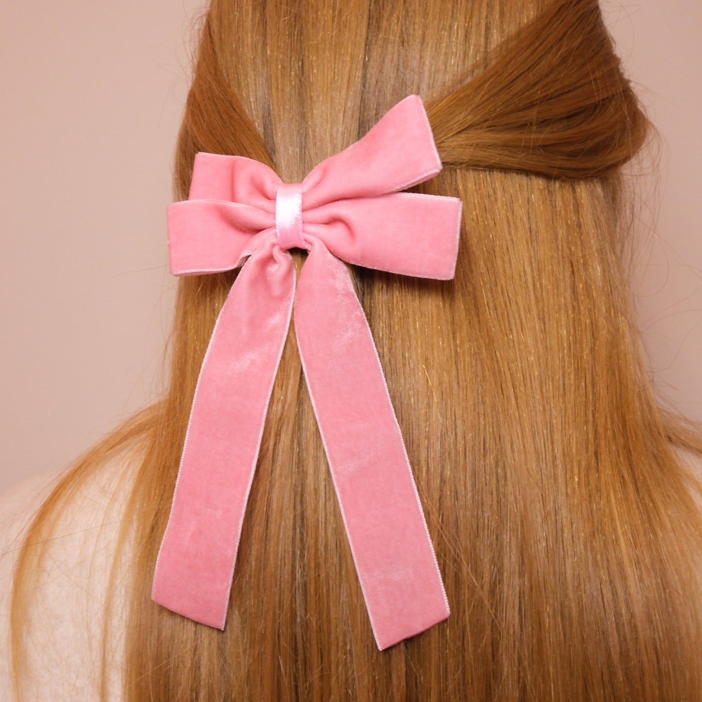 Aksominis rožinis kaspinukas